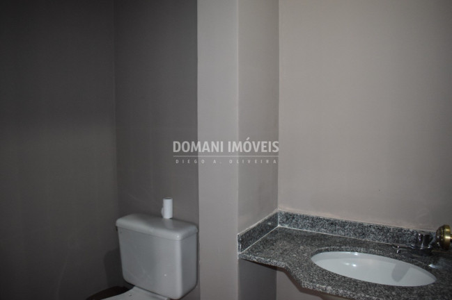 Imagem Casa com 4 Quartos à Venda, 190 m² em Região Do Alto Do Capivari - Campos Do Jordão Imagem Casa com 4 Quartos à Venda, 190 m² em Região Do Alto Do Capivari - Campos Do Jordão