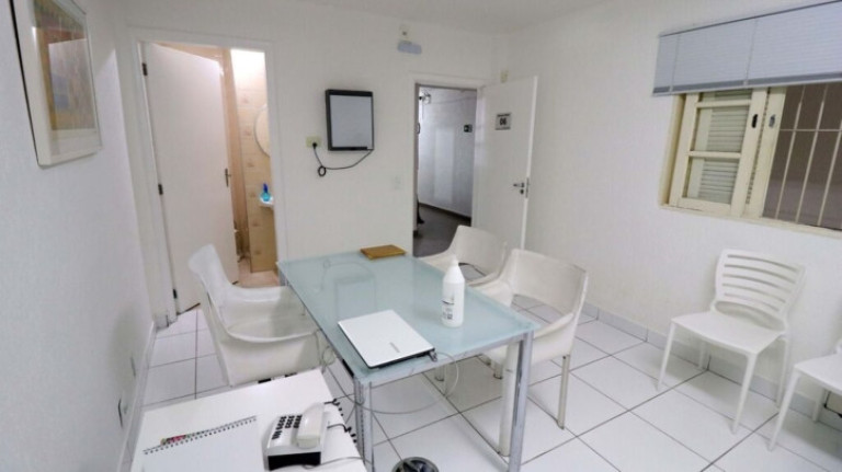 Imagem Casa com 1 Quarto à Venda,  em Pinheiros - São Paulo