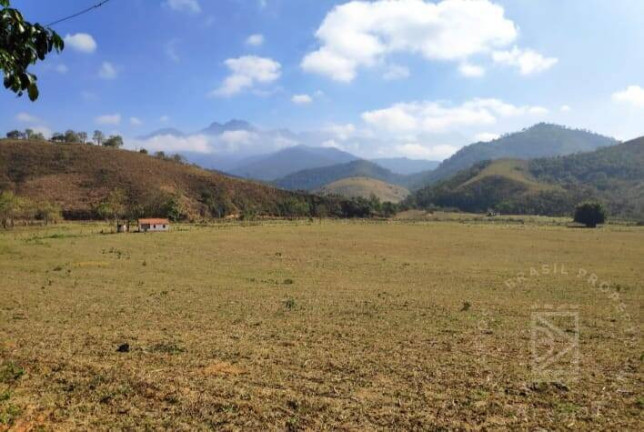 Imagem Fazenda à Venda, 530 m² em Centro - Cruzeiro Imagem Fazenda à Venda, 530 m² em Centro - Cruzeiro