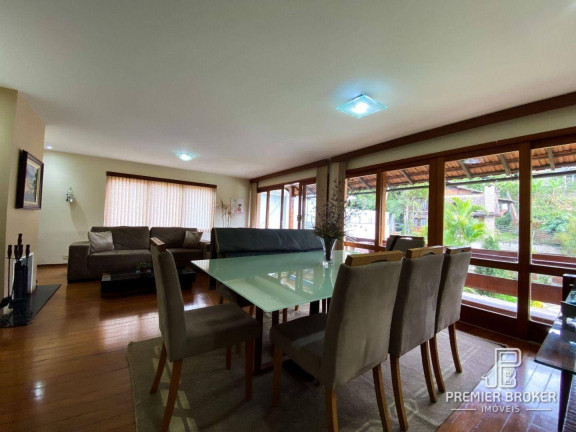 Imagem Casa com 4 Quartos à Venda, 224 m² em Comary - Teresópolis Imagem Casa com 4 Quartos à Venda, 224 m² em Comary - Teresópolis