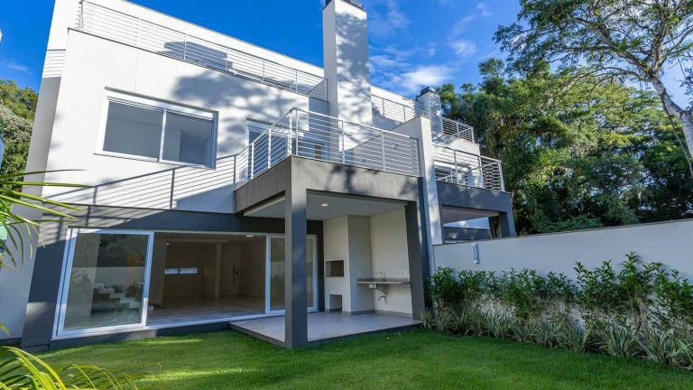 Imagem Imóvel com 3 Quartos à Venda, 440 m² em Pedra Redonda - Porto Alegre Imagem Imóvel com 3 Quartos à Venda, 440 m² em Pedra Redonda - Porto Alegre