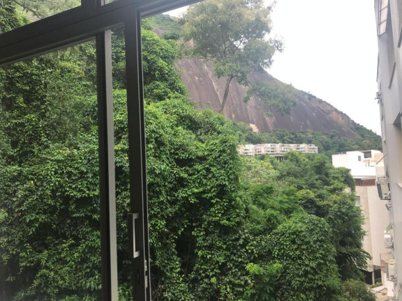 Imagem Apartamento com 3 Quartos à Venda, 184 m² em Lagoa - Rio De Janeiro Imagem Apartamento com 3 Quartos à Venda, 184 m² em Lagoa - Rio De Janeiro