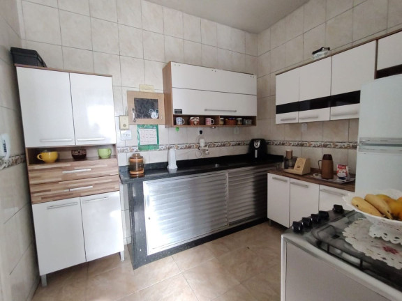Imagem Imóvel com 3 Quartos à Venda, 85 m² em Várzea - Teresópolis Imagem Imóvel com 3 Quartos à Venda, 85 m² em Várzea - Teresópolis