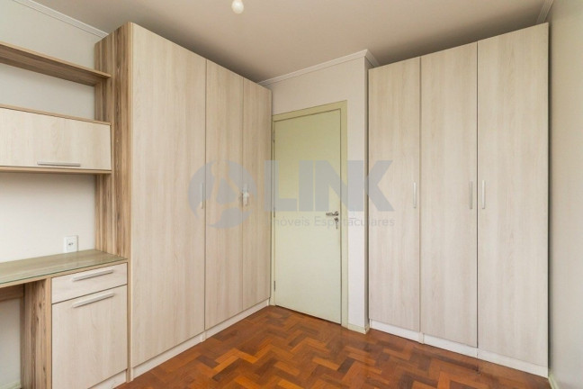 Imagem Imóvel com 2 Quartos à Venda, 152 m² em Menino Deus - Porto Alegre Imagem Imóvel com 2 Quartos à Venda, 152 m² em Menino Deus - Porto Alegre