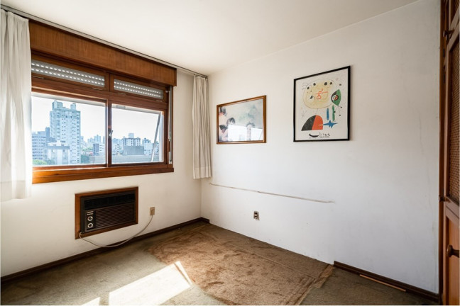 Imagem Apartamento com 4 Quartos à Venda, 232 m² em Petrópolis - Porto Alegre Imagem Apartamento com 4 Quartos à Venda, 232 m² em Petrópolis - Porto Alegre