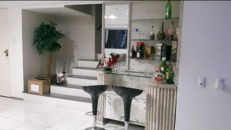 Imagem Imóvel com 4 Quartos à Venda, 350 m² em Madalena - Recife Imagem Imóvel com 4 Quartos à Venda, 350 m² em Madalena - Recife