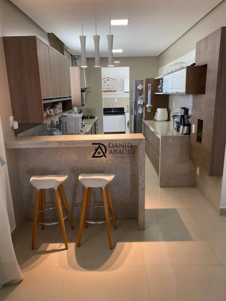 Imagem Casa com 3 Quartos à Venda, em Mossoró Imagem Casa com 3 Quartos à Venda, em Mossoró
