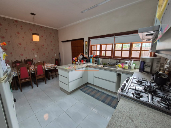 Imagem Casa com 3 Quartos à Venda, 300 m² em Jardim Jacira - Mogi Guaçu Imagem Casa com 3 Quartos à Venda, 300 m² em Jardim Jacira - Mogi Guaçu
