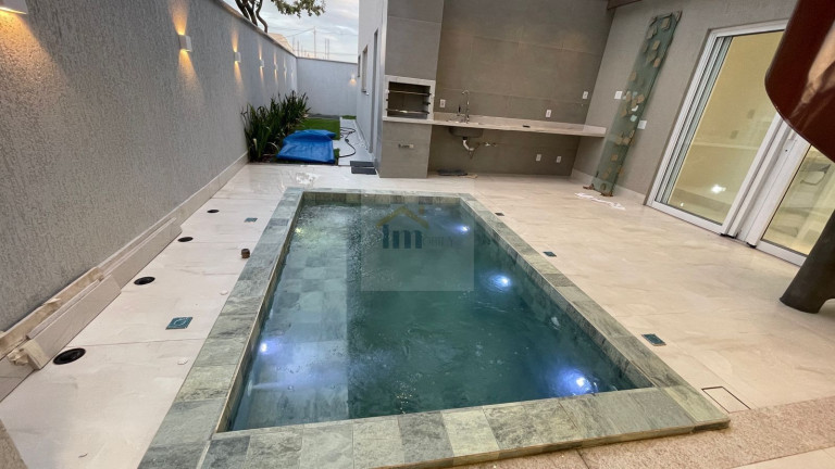 Imagem Casa de Condomínio com 3 Quartos à Venda, 160 m² em Parqville Pinheiros - Aparecida De Goiânia