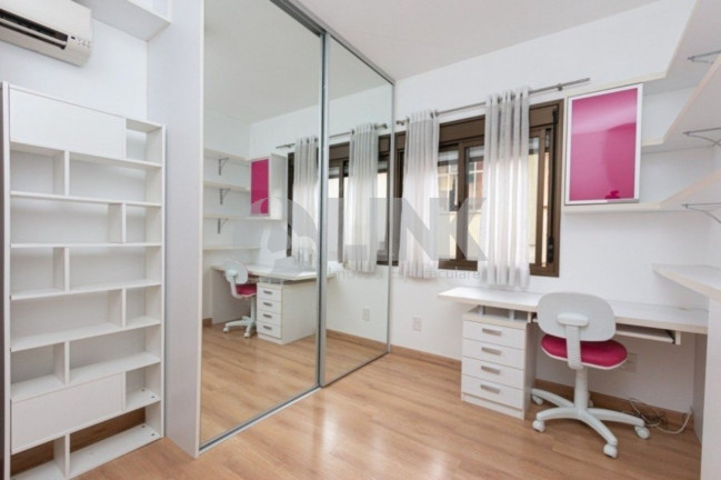Imagem Apartamento com 2 Quartos à Venda, 103 m² em Mont Serrat - Porto Alegre Imagem Apartamento com 2 Quartos à Venda, 103 m² em Mont Serrat - Porto Alegre