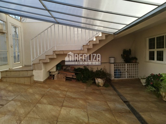 Imagem Casa com 6 Quartos à Venda, 300 m² em Boa Vista - Uberaba Imagem Casa com 6 Quartos à Venda, 300 m² em Boa Vista - Uberaba
