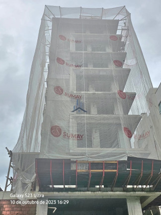 Imagem Apartamento com 3 Quartos à Venda, 228 m² em América - Joinville