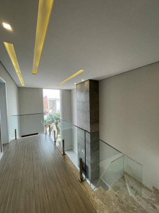 Imagem Casa de Condomínio com 4 Quartos à Venda, 232 m² em Igara - Canoas Imagem Casa de Condomínio com 4 Quartos à Venda, 232 m² em Igara - Canoas