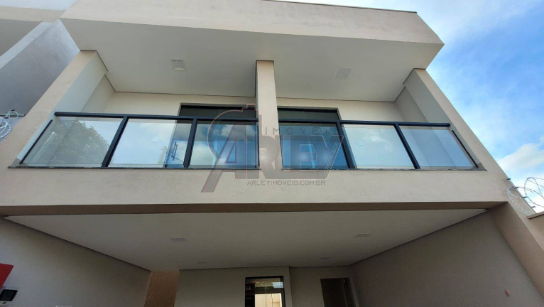 Imagem Casa com 3 Quartos à Venda, em Panorama - Montes Claros Imagem Casa com 3 Quartos à Venda, em Panorama - Montes Claros