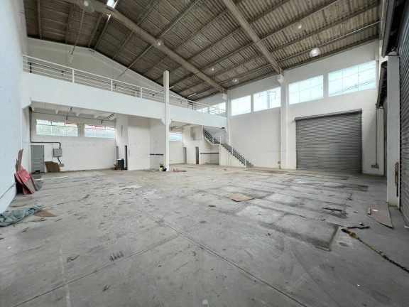 Imagem Galpão para Alugar, 390 m² em Samambaia - Praia Grande Imagem Galpão para Alugar, 390 m² em Samambaia - Praia Grande