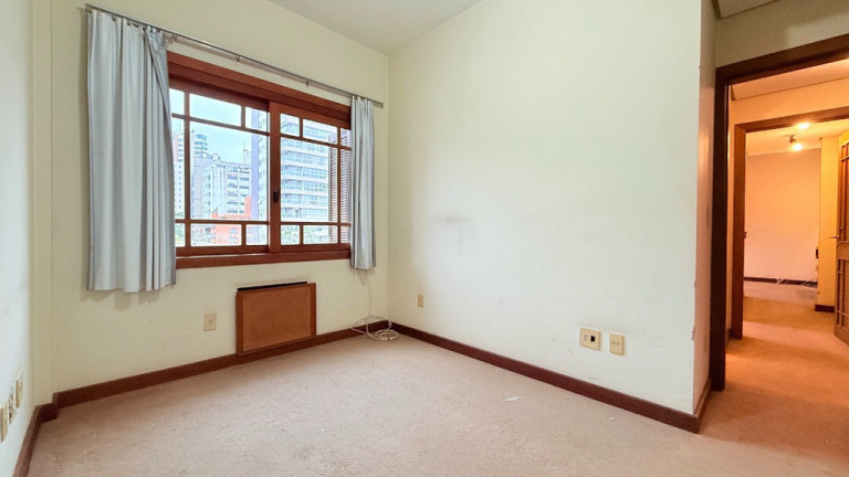 Imagem Apartamento com 3 Quartos à Venda, 158 m² em Petrópolis - Porto Alegre Imagem Apartamento com 3 Quartos à Venda, 158 m² em Petrópolis - Porto Alegre