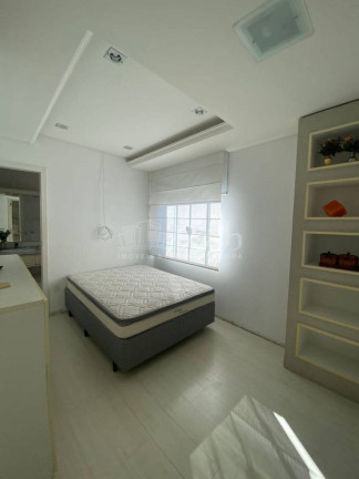 Imagem Sobrado com 5 Quartos à Venda, 270 m² em Nações - Balneário Camboriú