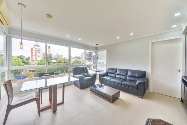 Imagem Imóvel com 1 Quarto à Venda, 51 m² em Petrópolis - Porto Alegre Imagem Imóvel com 1 Quarto à Venda, 51 m² em Petrópolis - Porto Alegre
