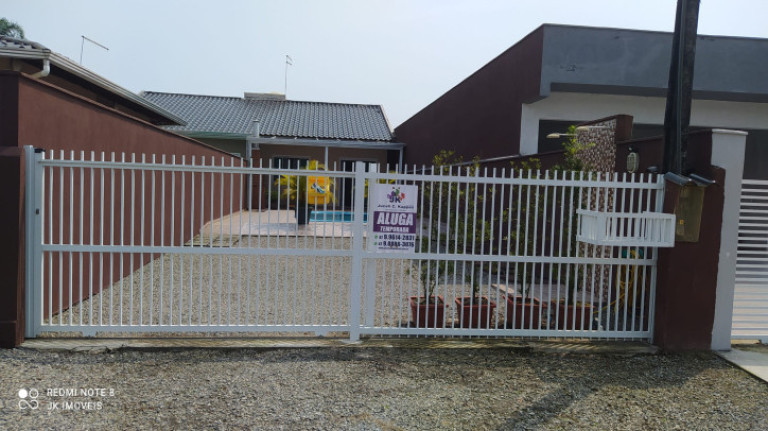 Imagem Casa com 2 Quartos para Temporada, 70 m² em Balneário Mariluz - Itapoá Imagem Casa com 2 Quartos para Temporada, 70 m² em Balneário Mariluz - Itapoá