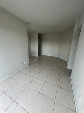 Imagem Apartamento com 2 Quartos à Venda, 63 m² em Santa Bárbara - Criciúma