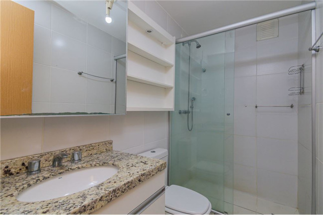 Imagem Imóvel com 3 Quartos à Venda,  em Passo Da Areia - Porto Alegre