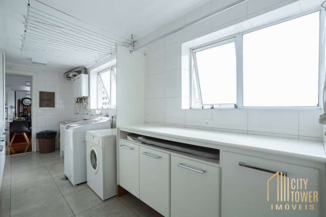 Imagem Apartamento com 3 Quartos à Venda, 228 m² em Itaim Bibi - São Paulo Imagem Apartamento com 3 Quartos à Venda, 228 m² em Itaim Bibi - São Paulo