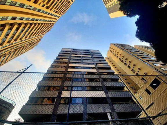 Imóvel com 4 Quartos à Venda, 387 m² em Pituba - Salvador