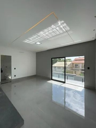 Imagem Sobrado com 3 Quartos à Venda, 248 m² em Cidade Jardim - Goiânia Imagem Sobrado com 3 Quartos à Venda, 248 m² em Cidade Jardim - Goiânia