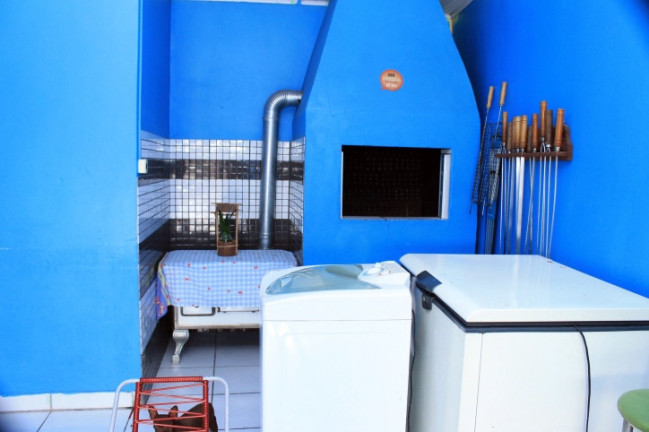 Imagem Casa com 3 Quartos à Venda, 250 m² em Mathias Velho - Canoas Imagem Casa com 3 Quartos à Venda, 250 m² em Mathias Velho - Canoas