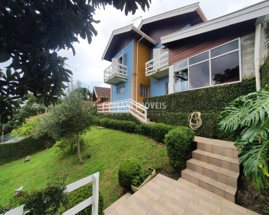 Casa com 4 Quartos à Venda, 185 m² em Região Da Abernéssia - Campos Do Jordão