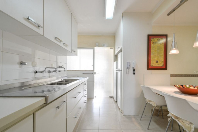 Imagem Apartamento com 3 Quartos à Venda, 176 m² em Moema - São Paulo Imagem Apartamento com 3 Quartos à Venda, 176 m² em Moema - São Paulo