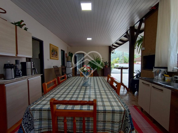 Imagem Casa com 3 Quartos à Venda, 200 m² Imagem Casa com 3 Quartos à Venda, 200 m²