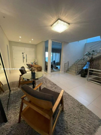 Imagem Casa à Venda, em São Paulo 2 - Cotia Imagem Casa à Venda, em São Paulo 2 - Cotia