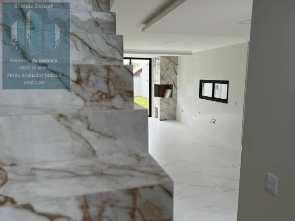 Imagem Casa com 3 Quartos à Venda, 115 m² em Rio Vermelho - Florianópolis