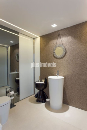 Imagem Casa com 3 Quartos à Venda, 723 m² em Jardim Paulista - São Paulo Imagem Casa com 3 Quartos à Venda, 723 m² em Jardim Paulista - São Paulo