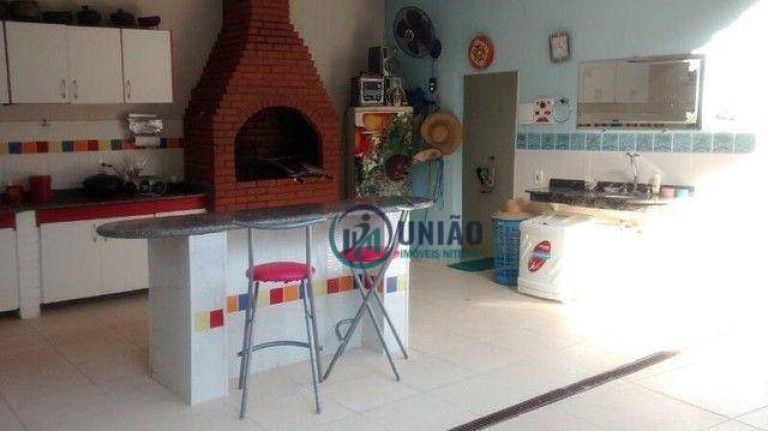 Imagem Casa com 5 Quartos à Venda, 277 m² em Pendotiba - Niterói
