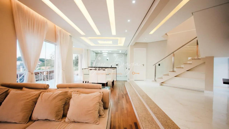 Imagem Casa com 3 Quartos à Venda, 363 m² em Butiatuvinha - Curitiba
