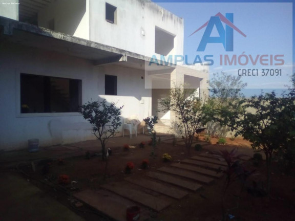 Casa com 2 Quartos à Venda, 160 m² em Araças 3º Seção - Mateus Leme