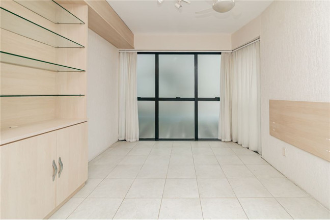 Imagem Imóvel Comercial à Venda, 34 m² em Auxiliadora - Porto Alegre Imagem Imóvel Comercial à Venda, 34 m² em Auxiliadora - Porto Alegre