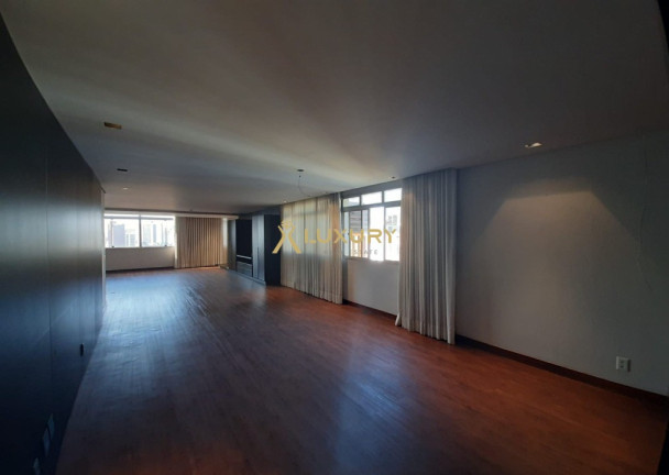 Imagem Imóvel com 4 Quartos à Venda, 310 m² em Lourdes - Belo Horizonte Imagem Imóvel com 4 Quartos à Venda, 310 m² em Lourdes - Belo Horizonte