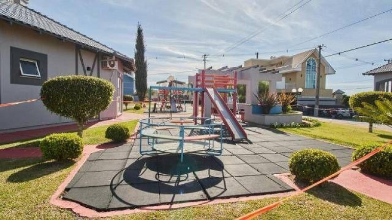 Imagem Casa com 5 Quartos à Venda, 290 m² em Pinheirinho - Curitiba