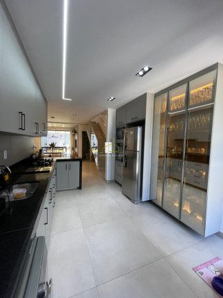 Imagem Casa com 3 Quartos à Venda, 214 m² em Morada De Laranjeiras - Serra Imagem Casa com 3 Quartos à Venda, 214 m² em Morada De Laranjeiras - Serra