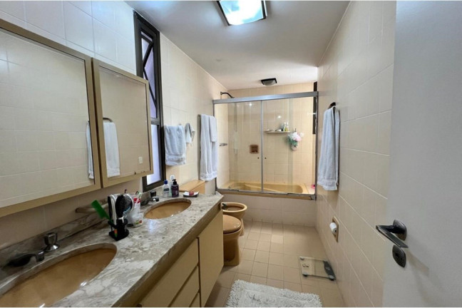 Imagem Apartamento com 3 Quartos à Venda, 163 m² em Itaim Bibi - São Paulo Imagem Apartamento com 3 Quartos à Venda, 163 m² em Itaim Bibi - São Paulo