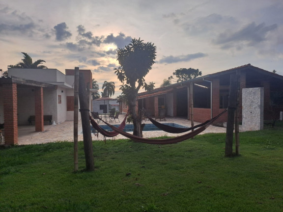 Imagem Imóvel com 4 Quartos à Venda, 414 m² em Guarapiranga - Iperó Imagem Imóvel com 4 Quartos à Venda, 414 m² em Guarapiranga - Iperó