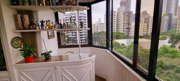 Imagem Apartamento com 4 Quartos à Venda, 300 m² em Moema - São Paulo Imagem Apartamento com 4 Quartos à Venda, 300 m² em Moema - São Paulo