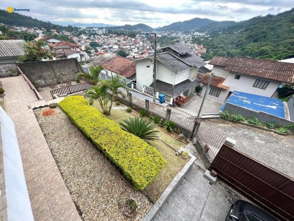Imagem Casa com 3 Quartos à Venda, 395 m² em Monte Verde - Florianópolis Imagem Casa com 3 Quartos à Venda, 395 m² em Monte Verde - Florianópolis