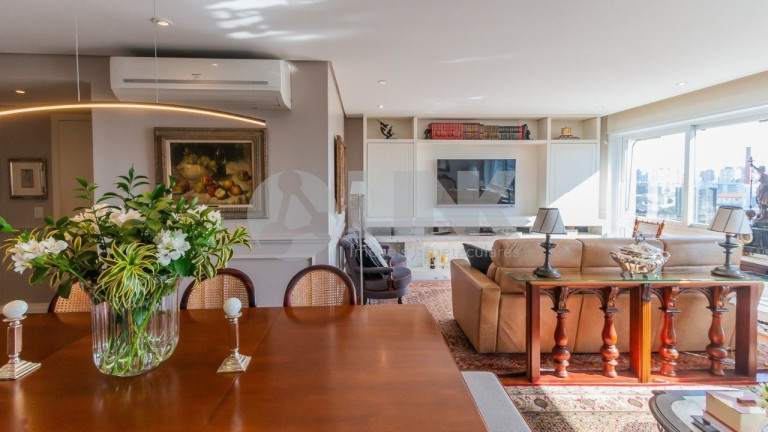 Imagem Apartamento com 3 Quartos à Venda, 120 m² em Moinhos De Vento - Porto Alegre Imagem Apartamento com 3 Quartos à Venda, 120 m² em Moinhos De Vento - Porto Alegre