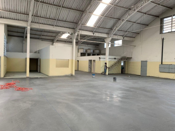 Imagem Galpão para Alugar, 1 m² em Jardim Ruyce - Diadema