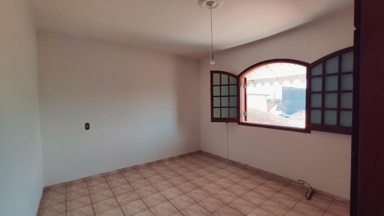Imagem Sobrado com 4 Quartos à Venda, 275 m² em Caiçara - Praia Grande Imagem Sobrado com 4 Quartos à Venda, 275 m² em Caiçara - Praia Grande