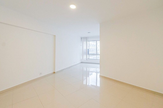 Imagem Imóvel com 3 Quartos à Venda, 130 m² em Flamengo - Rio De Janeiro Imagem Imóvel com 3 Quartos à Venda, 130 m² em Flamengo - Rio De Janeiro